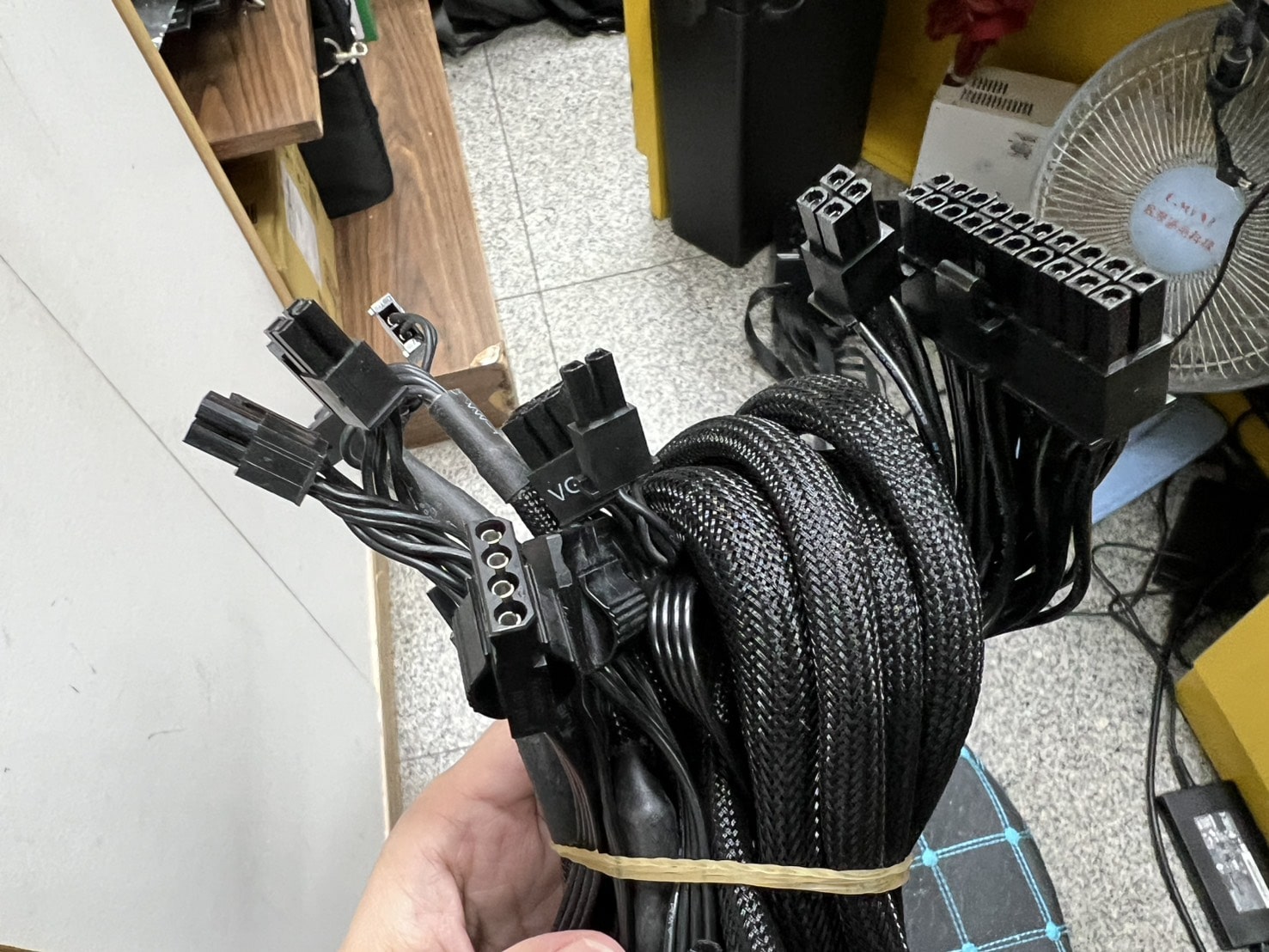 【二手良品◆店家保固1個月】振華Super Flower電源供應器850W_SF-850F14MG 金牌 模組 (有缺線材)